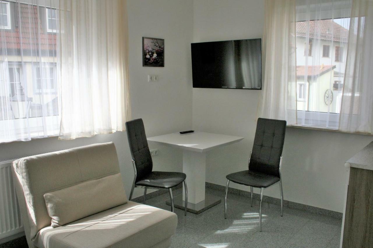Haus Zum Schlosspark Veitshöchheim Extérieur photo